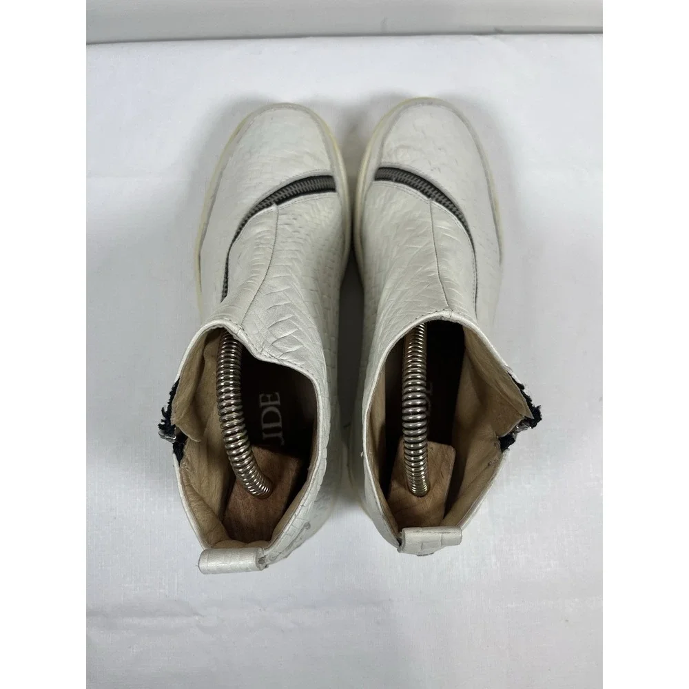 Nude Womens Hilda White Boots Sneakers Sz 38/7 Soft Leather‎ Zipper Bootie RARE